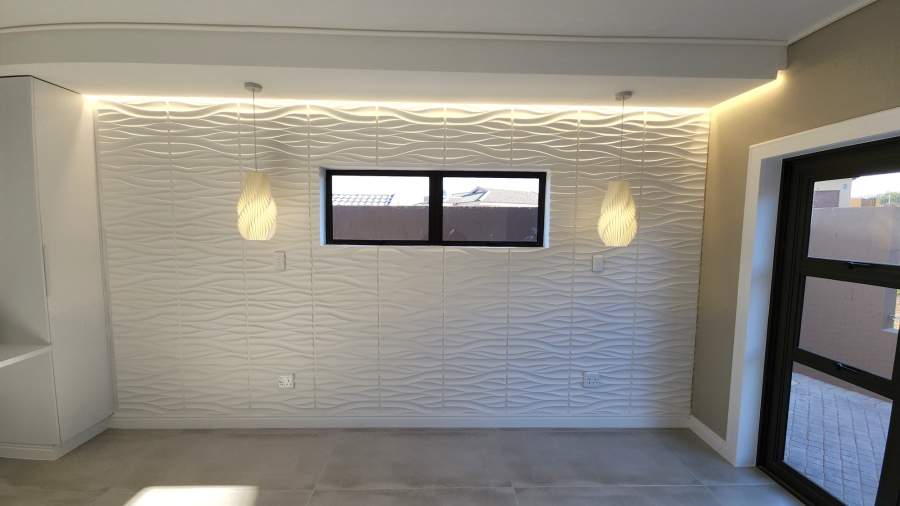 4 Bedroom Property for Sale in Seemeeu Park Western Cape